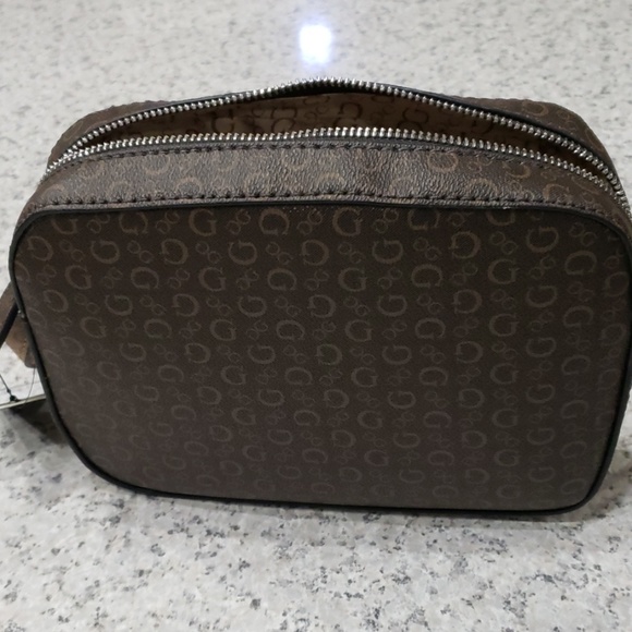 !!Final Price!! Guess Bag - Picture 4 of 5